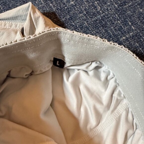 Legends Men's Luka Short 7" Inseam EUC - Gray with White - Picture 5 of 10